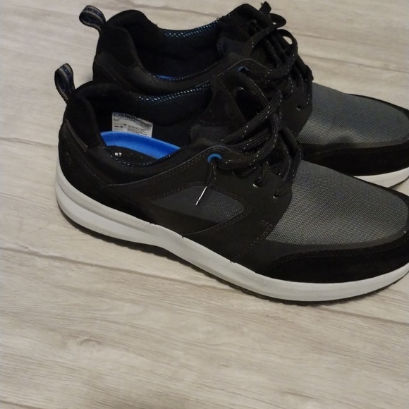 Clarks sz 10 - Picture 3 of 8